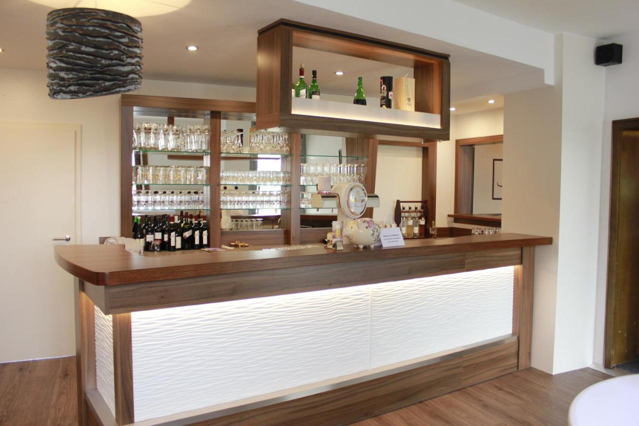 Ummen Hotel&Restaurant Barssel  Bagian luar foto